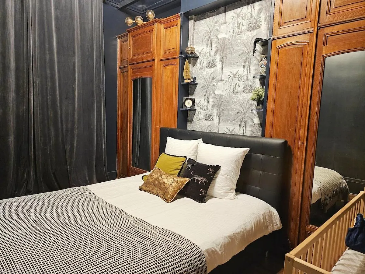 Apt Haussamn Walk Tour Eiffle Trocadero 3Minutes Paris Apartment